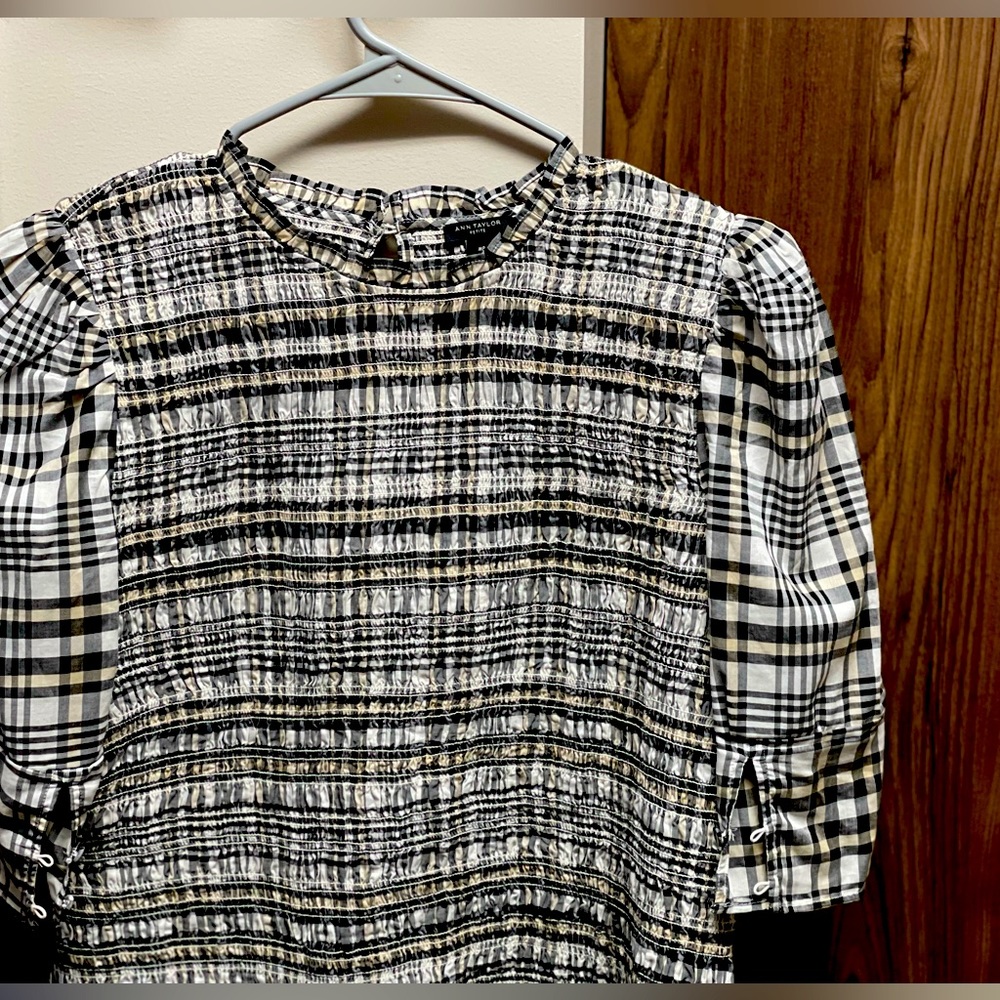 3/4th sleeve Ann Taylor Top